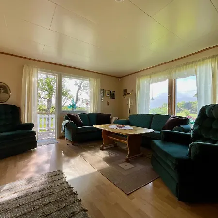 The Birch Grove House Lofoten Feriehus *